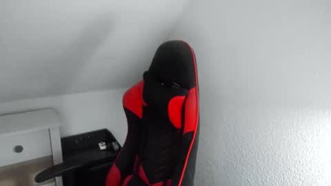 Snapshot of kozik1992 chatting on February 9, 2026, 6:50 am Bartek online show from February 9, 2026, 6:50 am