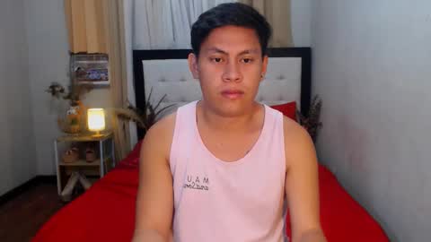 Snapshot of kramerfoxx chatting on December 15, 2024, 6:04 pm Kramer online show from December 15, 2024, 6:04 pm