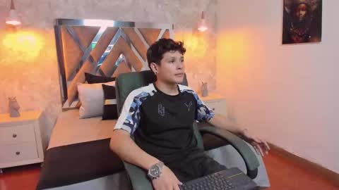 Snapshot of kraven_lust chatting on September 17, 2025, 3:08 am Kraven online show from September 17, 2025, 3:08 am