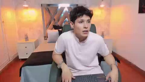 Snapshot of kraven_lust chatting on September 18, 2025, 4:47 am Kraven online show from September 18, 2025, 4:47 am