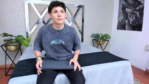 Snapshot of kraven_lust chatting on October 19, 2025, 3:07 am Kraven online show from October 19, 2025, 3:07 am