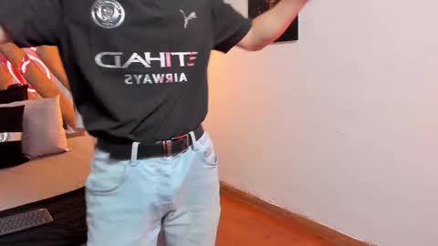 Snapshot of kraven_lust chatting on October 22, 2025, 3:07 am Kraven online show from October 22, 2025, 3:07 am