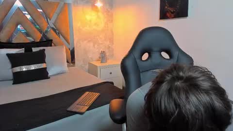 Snapshot of kraven_lust chatting on October 24, 2025, 3:14 am Kraven online show from October 24, 2025, 3:14 am