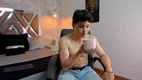 Snapshot of kraven_lust chatting on November 8, 2025, 4:12 am Kraven online show from November 8, 2025, 4:12 am