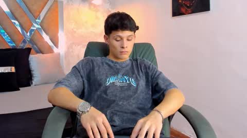 Snapshot of kraven_lust chatting on December 14, 2025, 3:01 am Kraven online show from December 14, 2025, 3:01 am