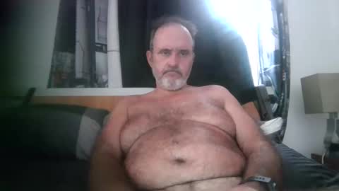 Snapshot of krioscyprus chatting on October 24, 2025, 12:12 pm Krios online show from October 24, 2025, 12:12 pm