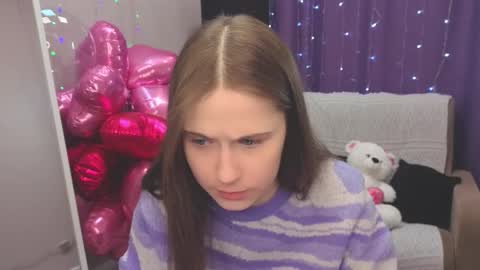 Snapshot of krispi_2000 chatting on February 13, 2026, 5:25 am Kriss online show from February 13, 2026, 5:25 am