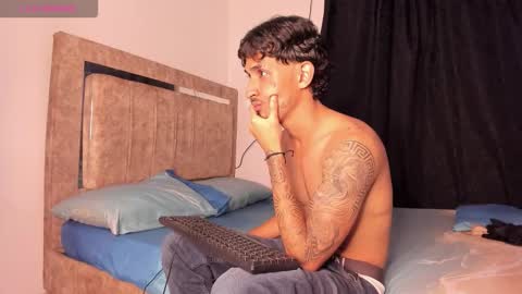 Snapshot of kriss_edwards chatting on January 16, 2026, 3:32 am Kriss online show from January 16, 2026, 3:32 am