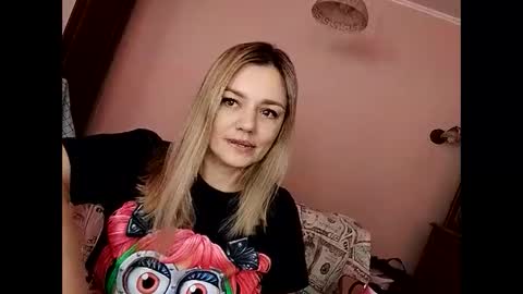 KrissSexi online show from February 18, 2025, 8:05 am