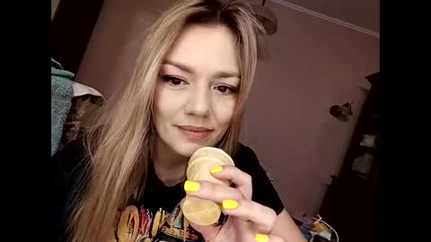 KrissSexi online show from February 21, 2025, 5:24 am