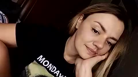 KrissSexi online show from September 18, 2025, 5:59 pm