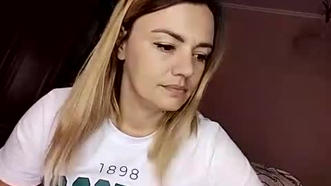 KrissSexi online show from October 5, 2025, 11:08 am