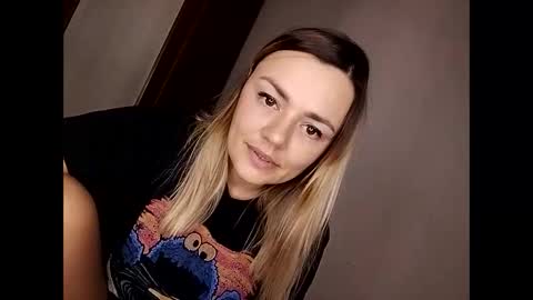 KrissSexi online show from November 1, 2025, 5:04 pm