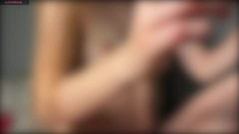 KrisTiny online show from June 7, 2026, 7:39 pm