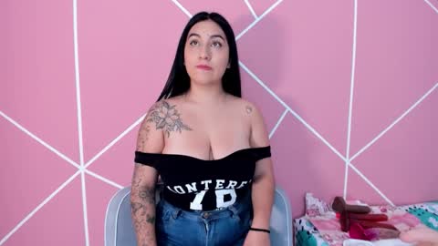 Snapshot of krissttal__ chatting on September 23, 2025, 12:41 pm kristal online show from September 23, 2025, 12:41 pm