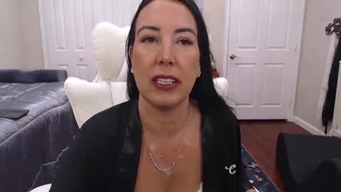Snapshot of krissy2024 chatting on March 25, 2026, 12:11 pm Krissy online show from March 25, 2026, 12:11 pm