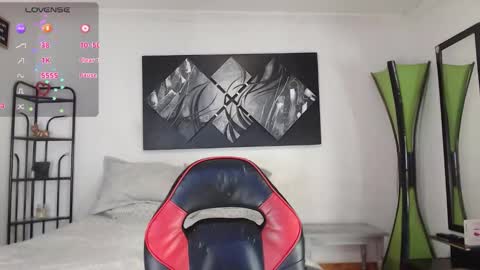 Snapshot of krissyyts chatting on September 12, 2025, 8:09 pm Andrea online show from September 12, 2025, 8:09 pm