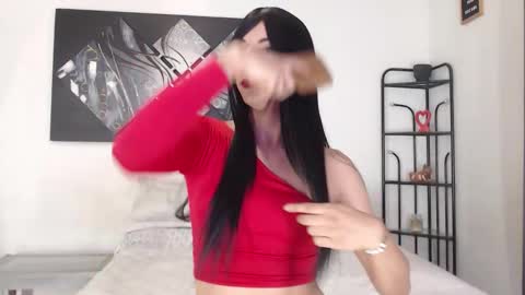 Snapshot of krissyyts chatting on September 24, 2025, 8:01 pm Andrea online show from September 24, 2025, 8:01 pm