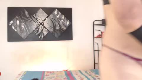 Andrea online show from November 8, 2025, 5:23 pm