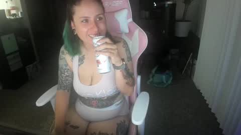 Snapshot of kristajay chatting on October 21, 2025, 3:07 am Krista online show from October 21, 2025, 3:07 am