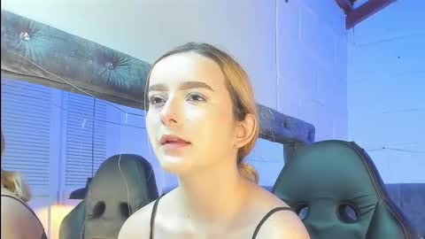 kristal online show from November 20, 2025, 2:01 am