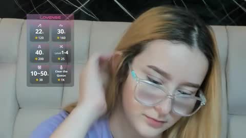 kristal online show from November 30, 2025, 1:26 pm