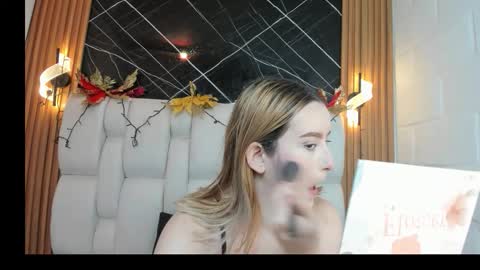 kristal online show from December 14, 2025, 1:27 pm