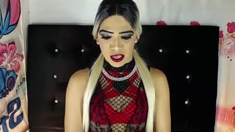kristal_queen01 online show from May 19, 2026, 9:15 am