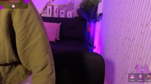 kristen_tay online show from April 12, 2026, 3:22 am