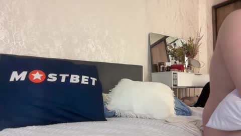 Snapshot of kristenflame chatting on January 7, 2025, 12:31 pm KristenFlame online show from January 7, 2025, 12:31 pm