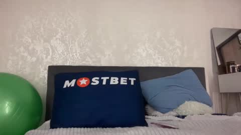 Snapshot of kristenflame chatting on January 8, 2025, 5:05 pm KristenFlame online show from January 8, 2025, 5:05 pm