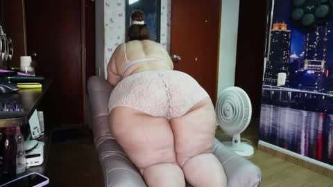 Kristen online show from October 21, 2025, 3:07 am