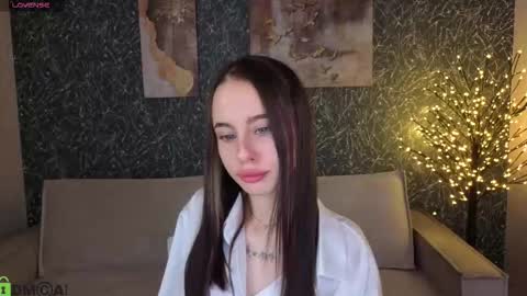 Snapshot of kristi_kitss chatting on February 16, 2026, 1:24 am Kristi online show from February 16, 2026, 1:24 am