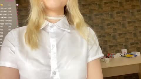 Alisa online show from May 23, 2026, 5:17 pm