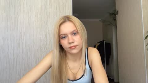 Snapshot of kristifelicien chatting on June 28, 2026, 5:02 am Blake online show from June 28, 2026, 5:02 am