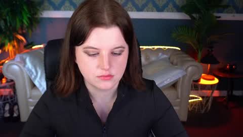 Snapshot of kristifoxy chatting on April 24, 2026, 12:18 pm kristifoxy online show from April 24, 2026, 12:18 pm