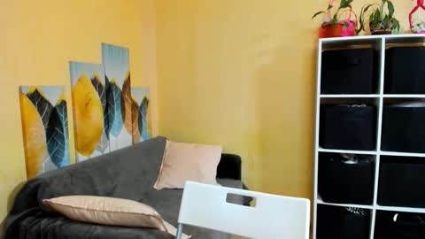 Christina online show from November 12, 2025, 11:32 am