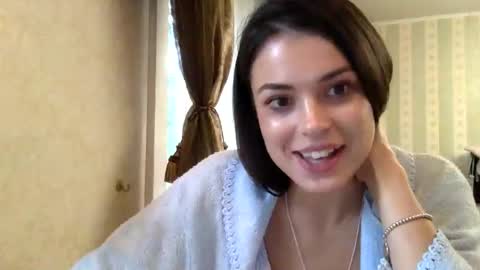 kristinalamour96 online show from October 7, 2025, 1:30 pm