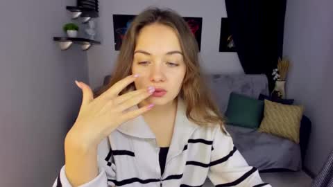 Snapshot of kristinalevis chatting on January 24, 2025, 4:28 pm Kristina online show from January 24, 2025, 4:28 pm