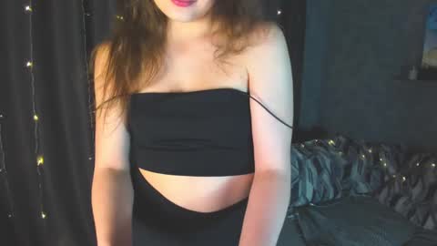 Snapshot of kristinalevis chatting on February 9, 2025, 7:09 pm Kristina online show from February 9, 2025, 7:09 pm