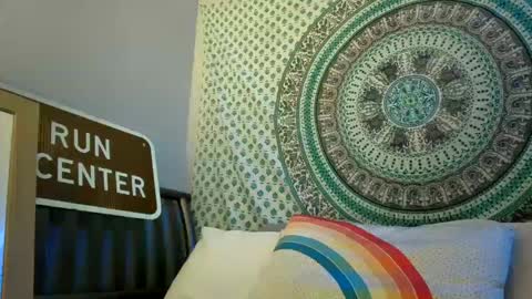 Snapshot of kristinamichele4 chatting on October 17, 2025, 8:06 am Jay and Kitty online show from October 17, 2025, 8:06 am