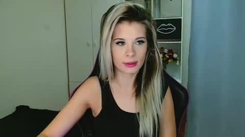 KristineAmore online show from January 12, 2026, 7:35 am