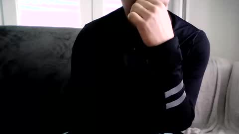 kristoffer220 online show from March 10, 2025, 11:21 am