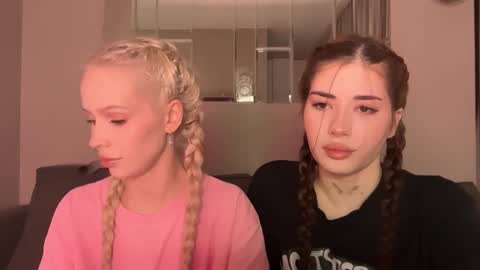 Snapshot of kristy_babe chatting on February 7, 2026, 8:12 pm Kristy and Alice online show from February 7, 2026, 8:12 pm