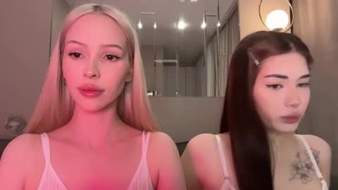 Snapshot of kristy_babe chatting on February 24, 2026, 11:36 pm Kristy and Alice online show from February 24, 2026, 11:36 pm