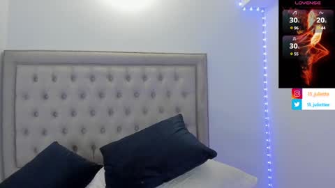 Snapshot of kristy_calderon chatting on February 4, 2025, 12:40 am Juliette online show from February 4, 2025, 12:40 am