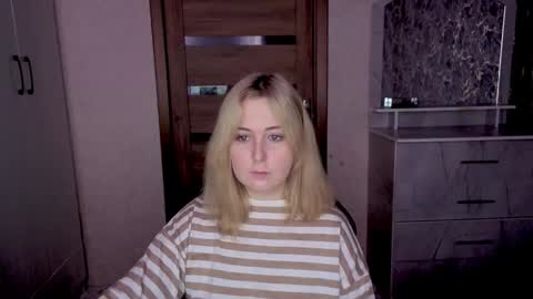 Snapshot of kristy_fran chatting on February 3, 2026, 3:59 am Kristy online show from February 3, 2026, 3:59 am