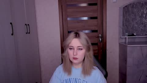 Snapshot of kristy_fran chatting on February 10, 2026, 5:11 am Kristy online show from February 10, 2026, 5:11 am