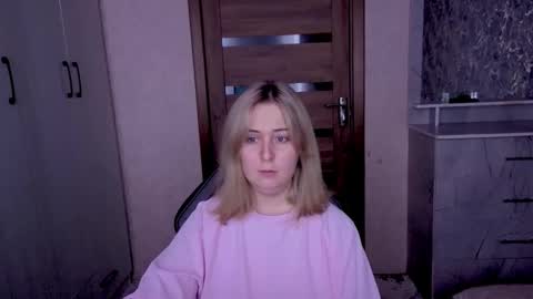 Snapshot of kristy_fran chatting on February 16, 2026, 11:50 am Kristy online show from February 16, 2026, 11:50 am