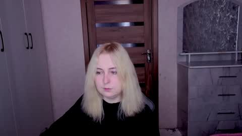 Kristy online show from March 17, 2026, 5:33 am